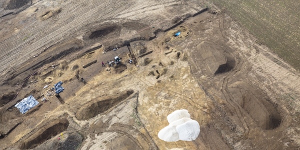 Keltengräber und Siedlungen Nähe Flugplatz